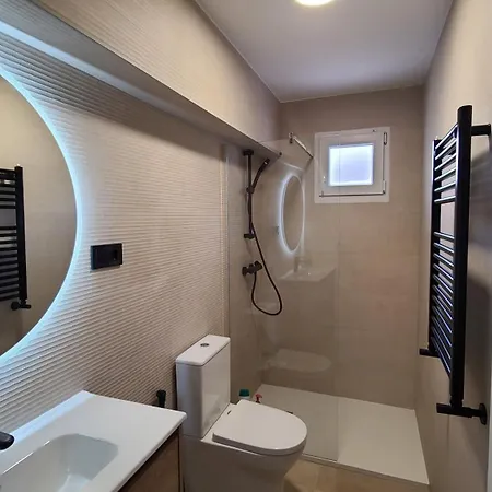 Casa Renovada Con Chill Out En Espinosa * Espinosa de los Monteros